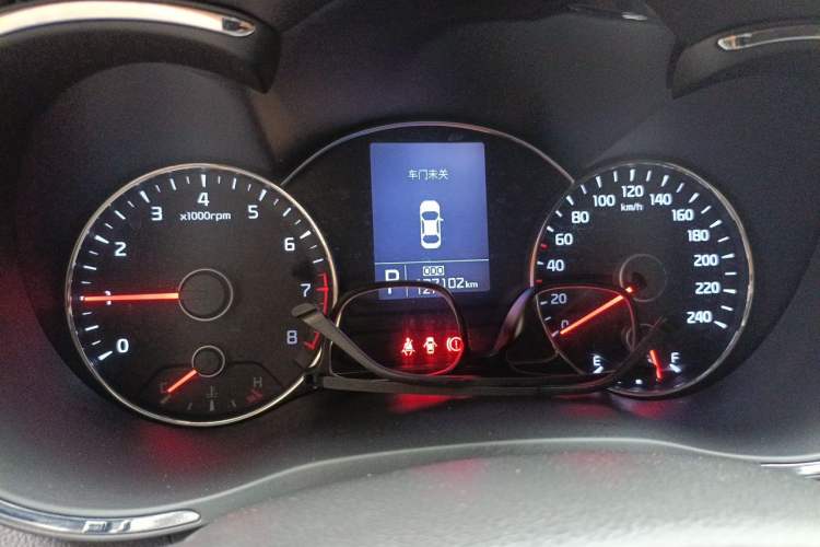 Used Kia K3 2015 1.6L Automatic GLS Instrument Cluster