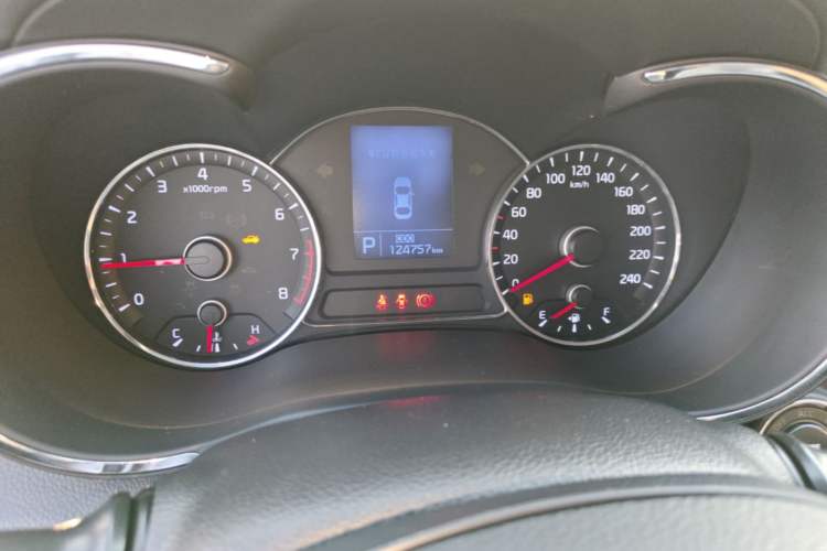 Used Kia K3 2015 1.6L Automatic DLX Odometer Close Up