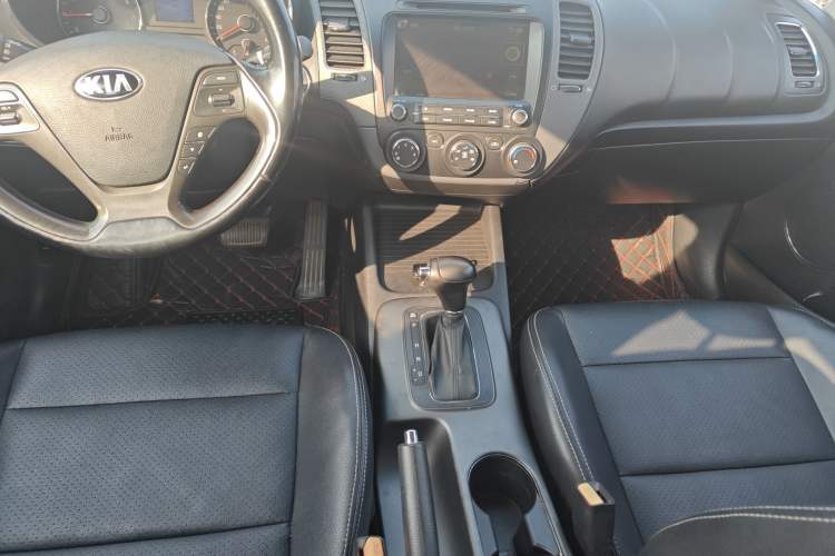 Used Kia K3 2015 1.6L Automatic GLS Audio And AC Panel