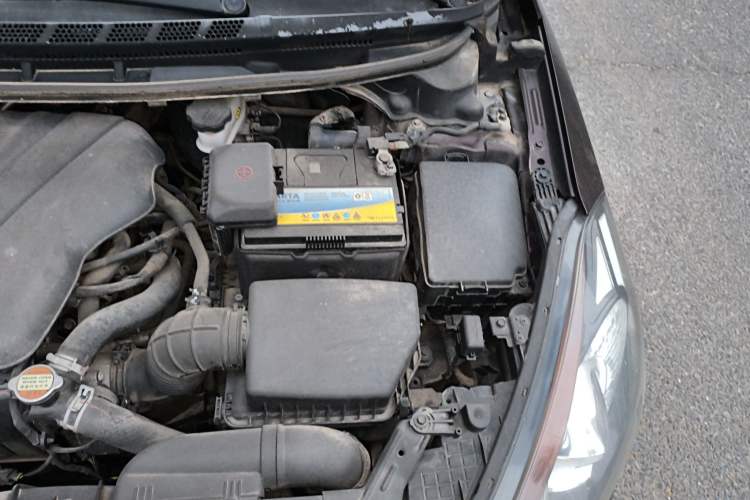 Used Kia K3 2015 1.6L Manual GL Engine Bay Left