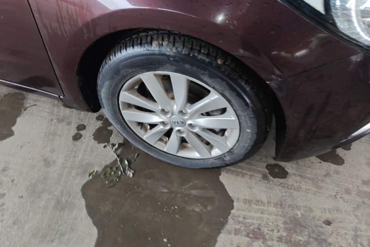 Used Kia K3 2015 1.6L Automatic GLS Exterior 7