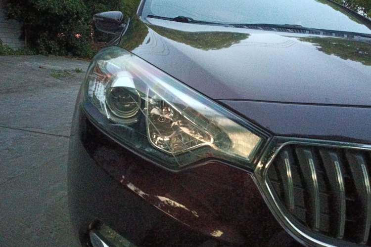 Used Kia K3 2015 1.6L Automatic GLS Right Front Headlight