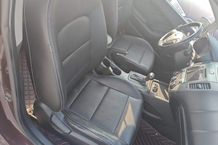 Used Kia K3 2015 1.6L Automatic GLS Right Front Seat