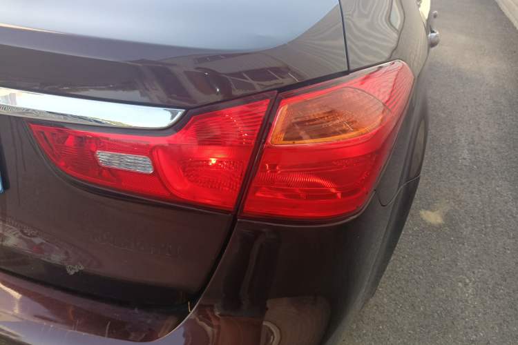 Used Kia K3 2015 1.6L Automatic GLS Right Rear Taillight