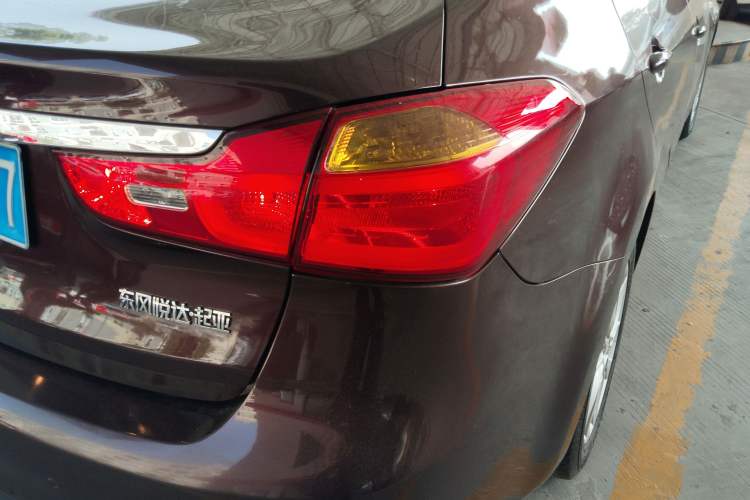 Used Kia K3 2015 1.6L Automatic GL Right Rear Taillight
