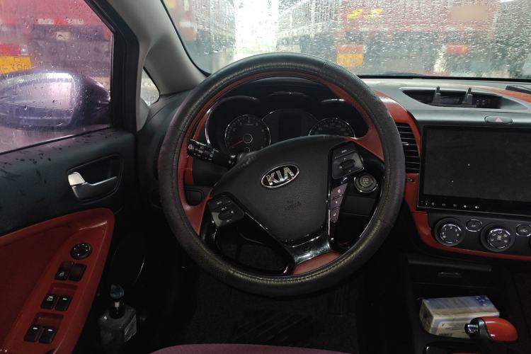 Used Kia K3 2015 1.6L Automatic GLS Steering Wheel