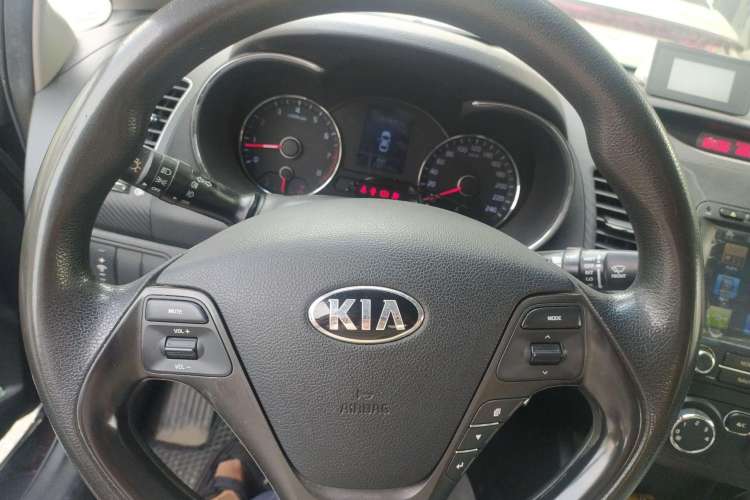 Used Kia K3 2015 1.6L Manual GL Steering Wheel
