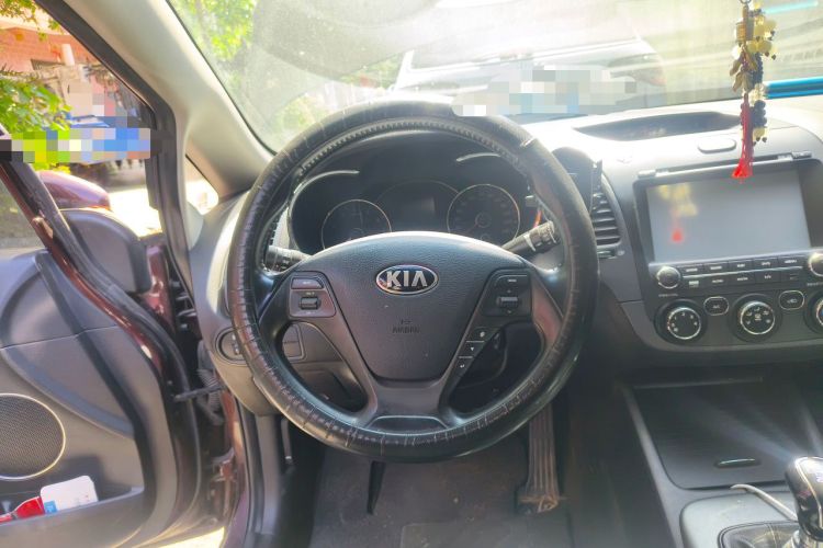 Used Kia K3 2015 1.6L Manual GLS Steering Wheel