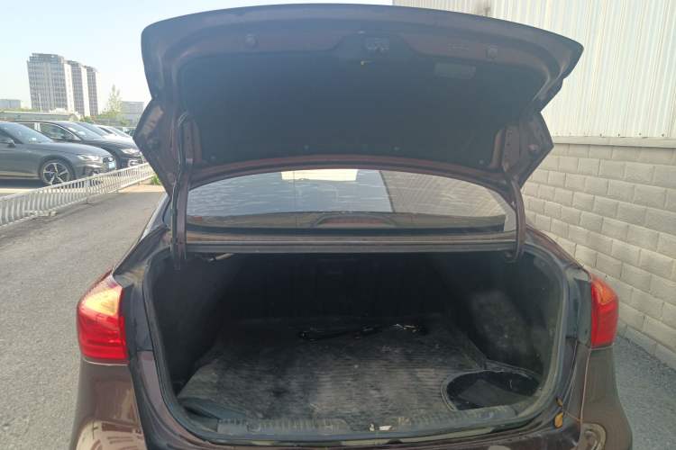 Used Kia K3 2015 1.6L Automatic GLS Trunk