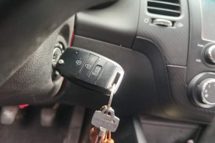 Used Kia K3 2015 1.6L Manual GL Vehicle Key