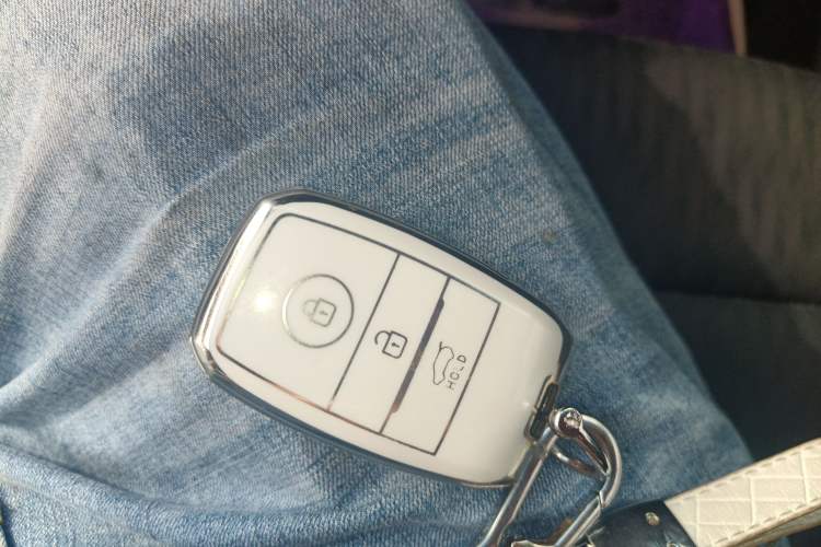 Used Kia K3 2015 1.6L Automatic GLS Vehicle Key