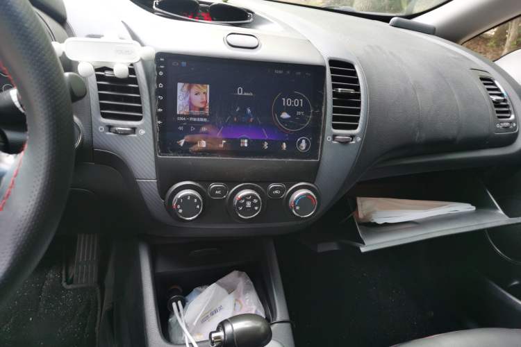 Used Kia K3 2015 1.6L Automatic GLS Audio And AC Panel
