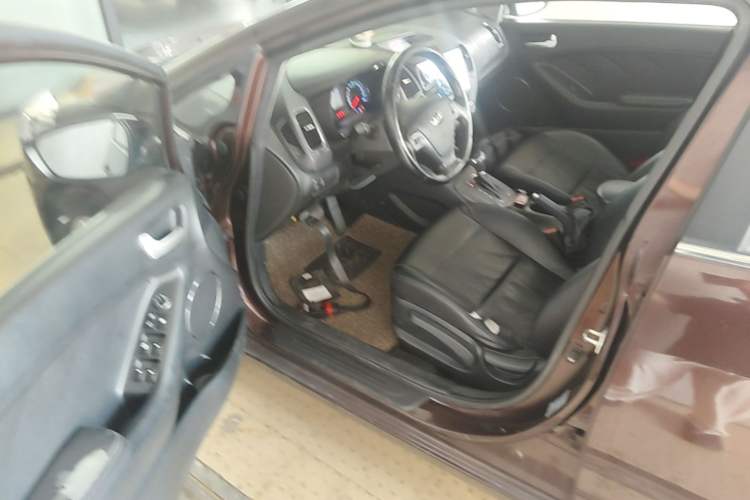Used Kia K3 2015 1.6L Automatic GLS Driver Seat