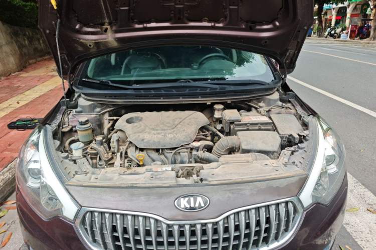 Used Kia K3 2015 1.6L Manual GL Engine Bay