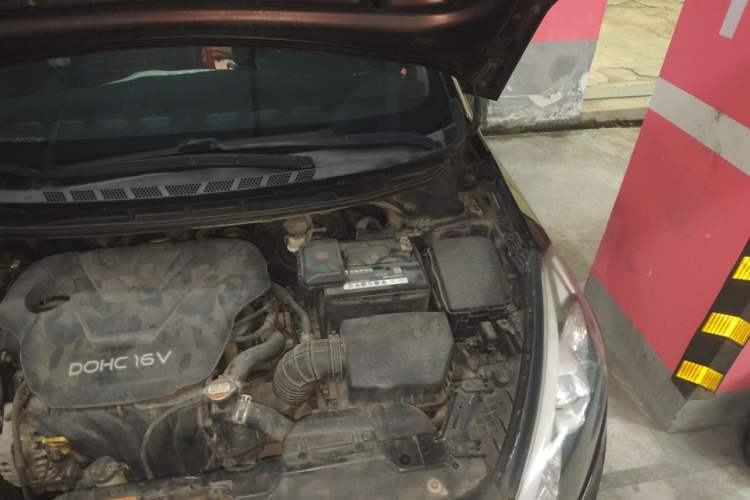 Used Kia K3 2015 1.6L Automatic GL Engine Bay Left