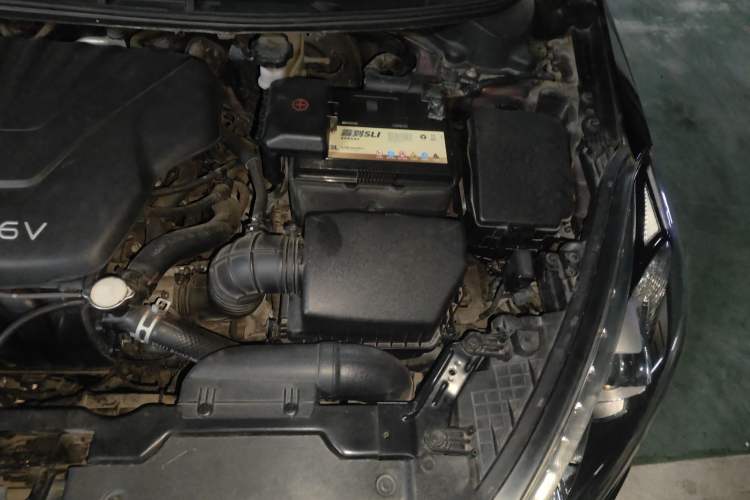 Used Kia K3 2015 1.6L Automatic GLS Engine Bay Left