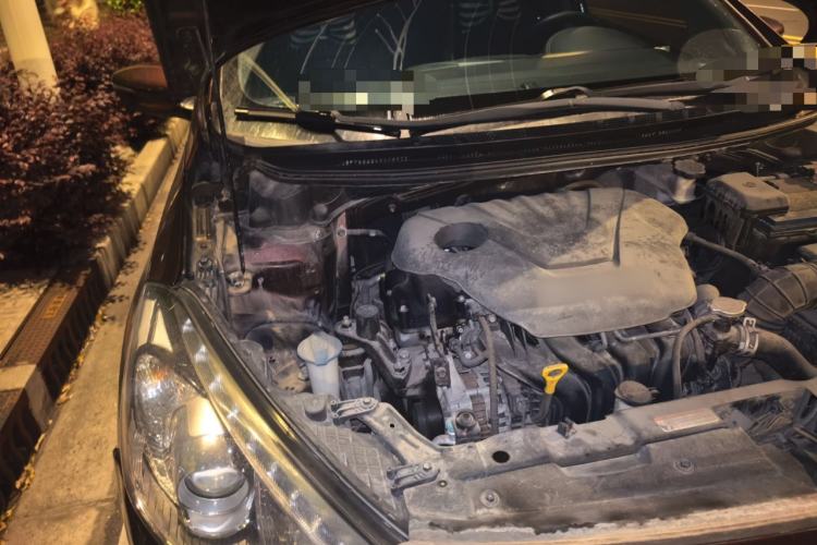 Used Kia K3 2015 1.6L Automatic GLS Engine Bay Right