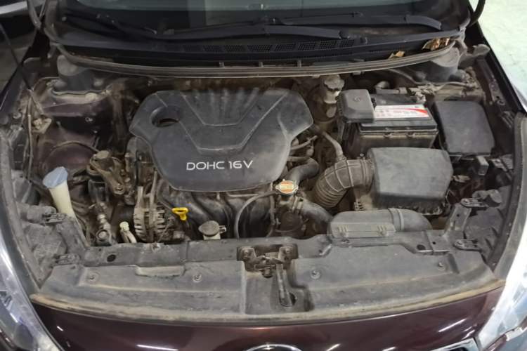Used Kia K3 2015 1.6L Automatic GLS Engine Bay