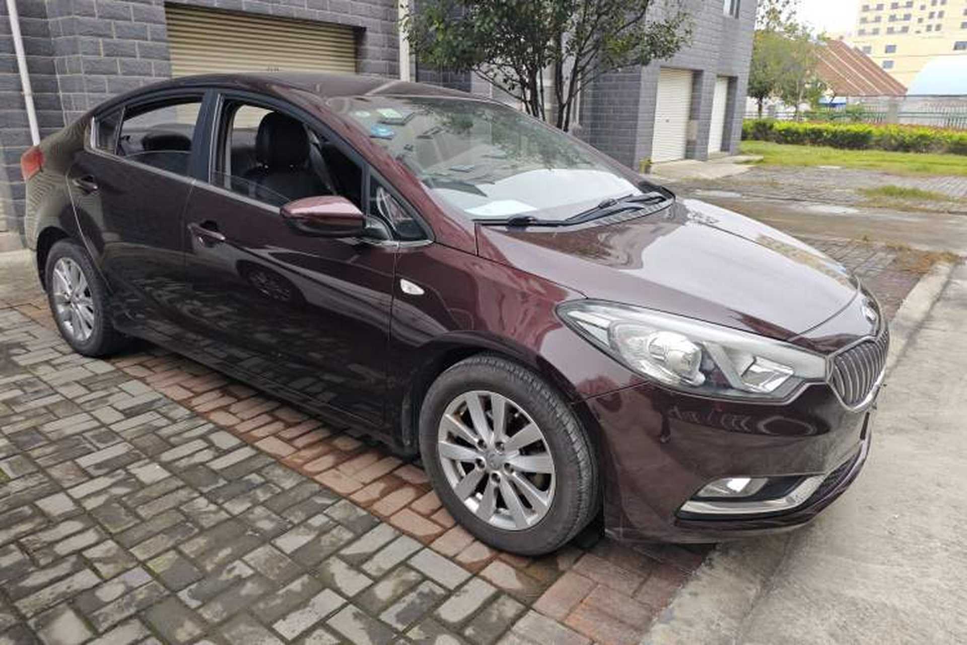Used Kia K3 2015 1.6L Automatic GL Front Right 45 Deg