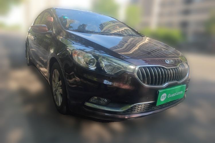Used Kia K3 2015 1.6L Manual GLS Front Right 45 Deg