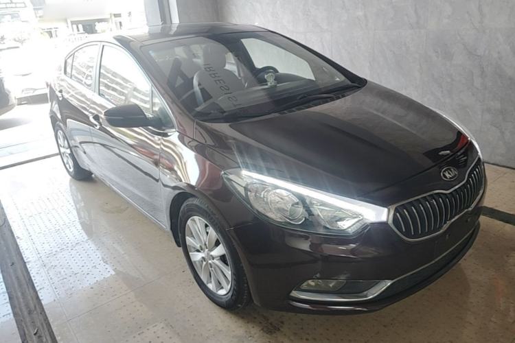 Used Kia K3 2015 1.6L Automatic GLS Front Right 45 Deg
