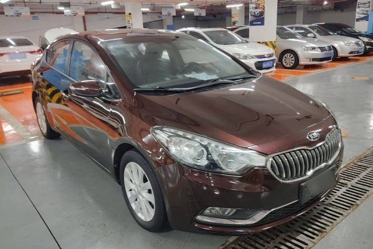 Used Kia K3 2015 1.6L Automatic GLS Front Right 45 Deg