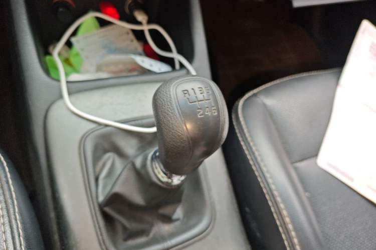 Used Kia K3 2015 1.6L Manual GL Gear Lever