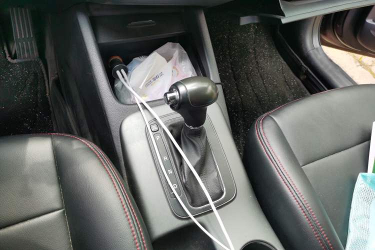 Used Kia K3 2015 1.6L Automatic GLS Gear Lever