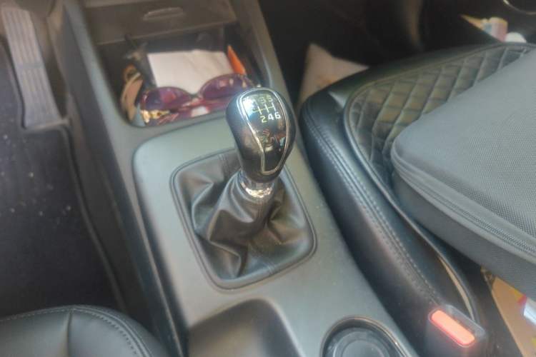 Used Kia K3 2015 1.6L Manual GLS Gear Lever