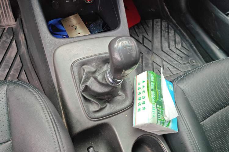Used Kia K3 2015 1.6L Manual GL Gear Lever