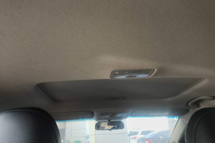 Used Kia K3 2015 1.6L Automatic GLS Headliner