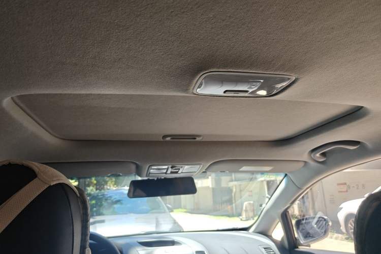 Used Kia K3 2015 1.6L Automatic DLX Headliner
