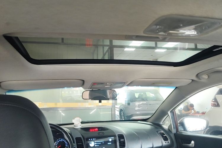 Used Kia K3 2015 1.6L Automatic GLS Headliner
