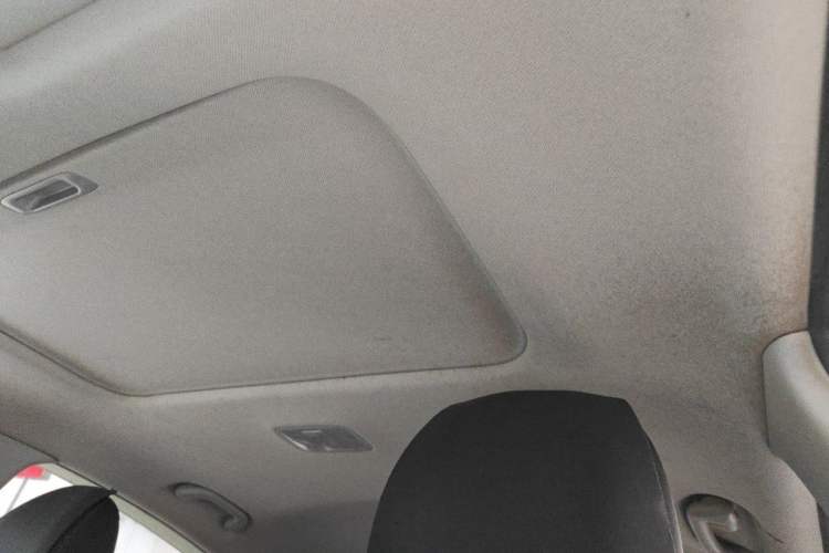 Used Kia K3 2015 1.6L Manual GLS Headliner