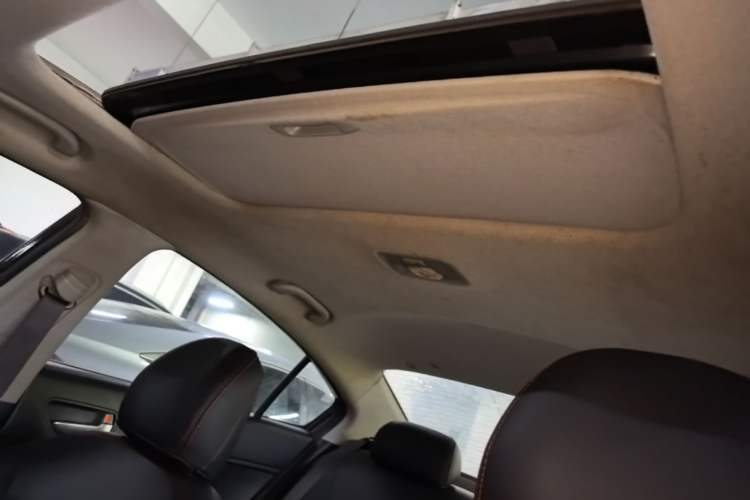Used Kia K3 2015 1.6L Automatic GLS Headliner