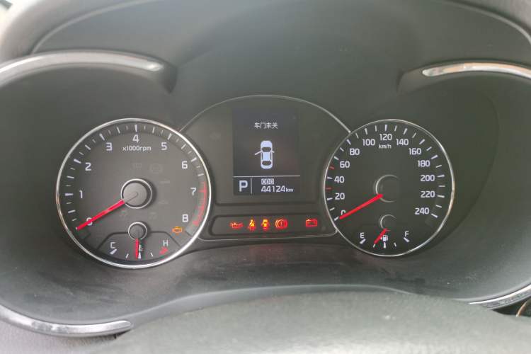 Used Kia K3 2015 1.6L Automatic GLS Instrument Cluster
