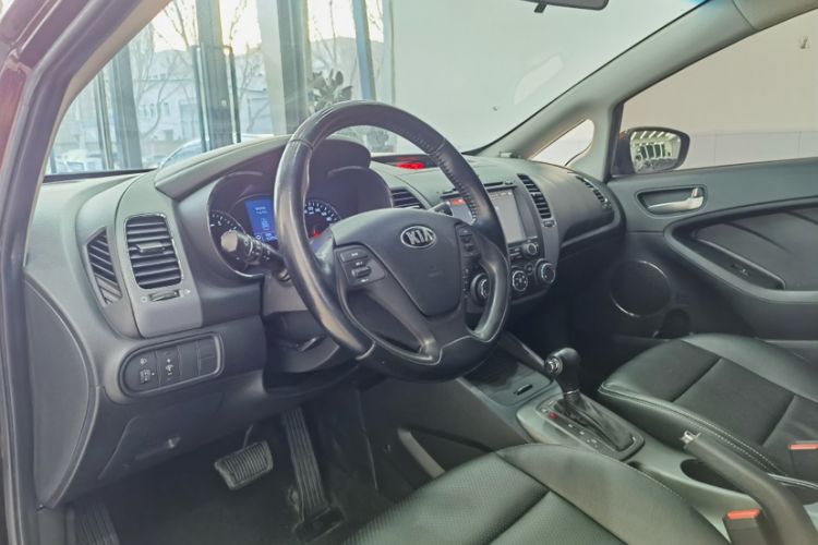Used Kia K3 2015 1.6L Automatic GLS Interior 10