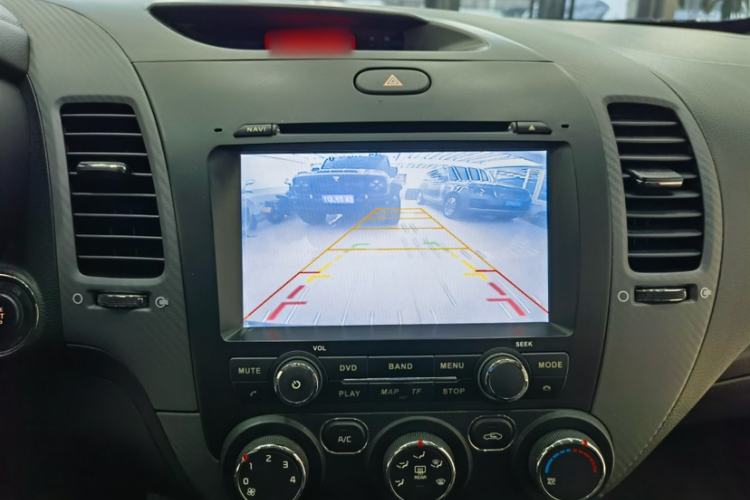 Used Kia K3 2015 1.6L Automatic GLS Interior 9