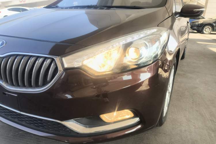 Used Kia K3 2015 1.6L Automatic GLS Left Front Headlight