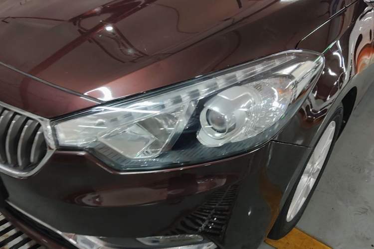 Used Kia K3 2015 1.6L Automatic GLS Left Front Headlight