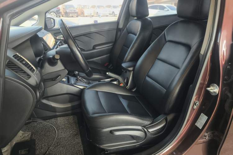 Used Kia K3 2015 1.6L Automatic GLS Left Front Seat