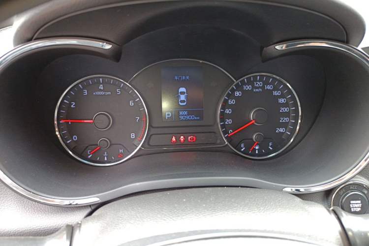 Used Kia K3 2015 1.6L Automatic DLX Odometer Close Up