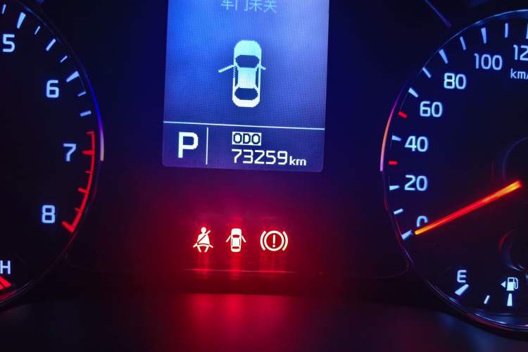 Used Kia K3 2015 1.6L Automatic GLS Odometer Close Up