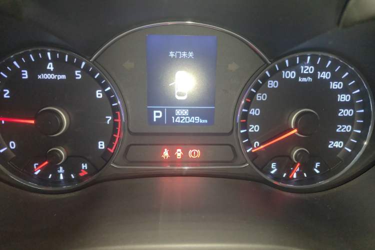 Used Kia K3 2015 1.6L Automatic GLS Odometer Close Up
