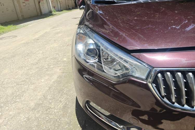 Used Kia K3 2015 1.6L Automatic DLX Right Front Headlight