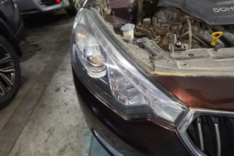 Used Kia K3 2015 1.6L Automatic GLS Right Front Headlight