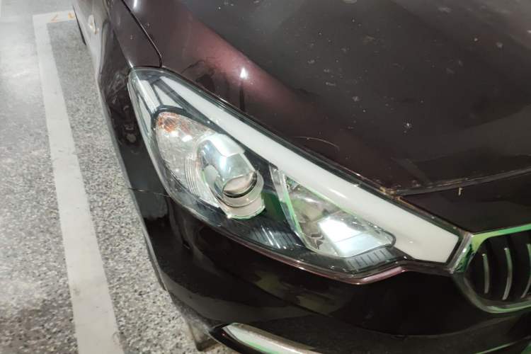Used Kia K3 2015 1.6L Automatic GL Right Front Headlight