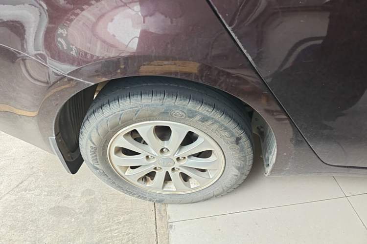 Used Kia K3 2015 1.6L Manual GL Right Rear Wheel Hub