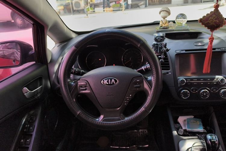 Used Kia K3 2015 1.6L Manual GLS Steering Wheel