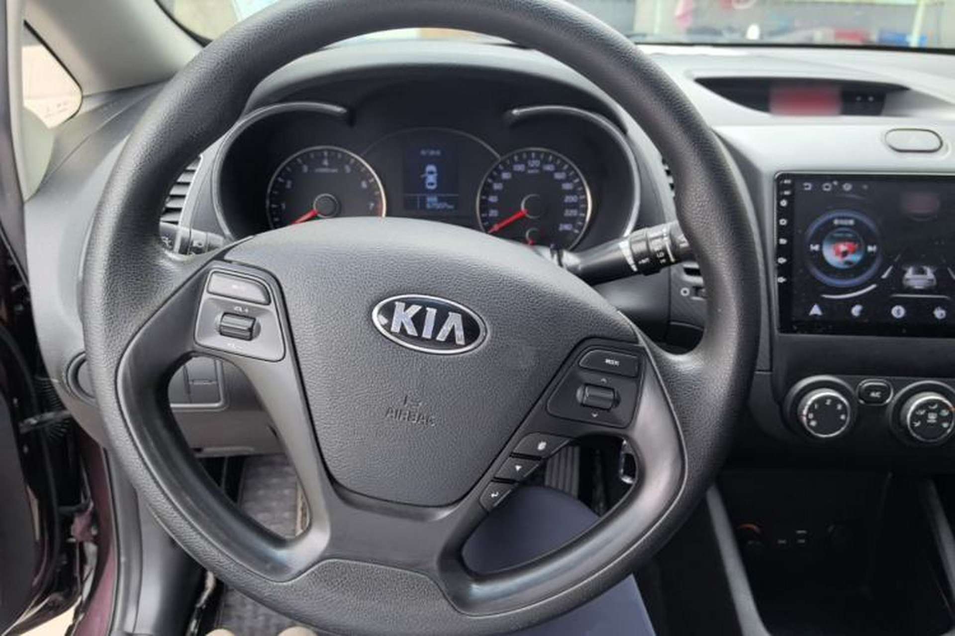 Used Kia K3 2015 1.6L Manual GL Steering Wheel